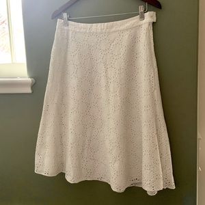 Banana Republic White Flowy Skit